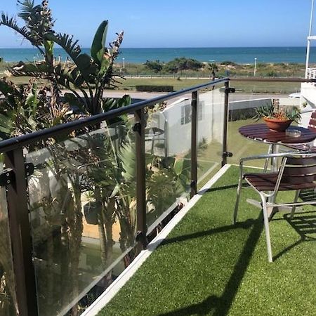 Palm Beach Guesthouse Port Elizabeth Bagian luar foto