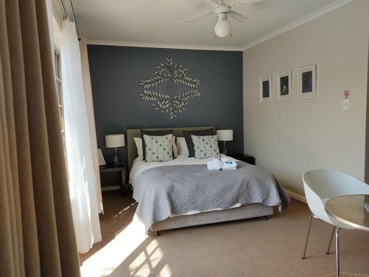 Palm Beach Guesthouse Port Elizabeth Bagian luar foto