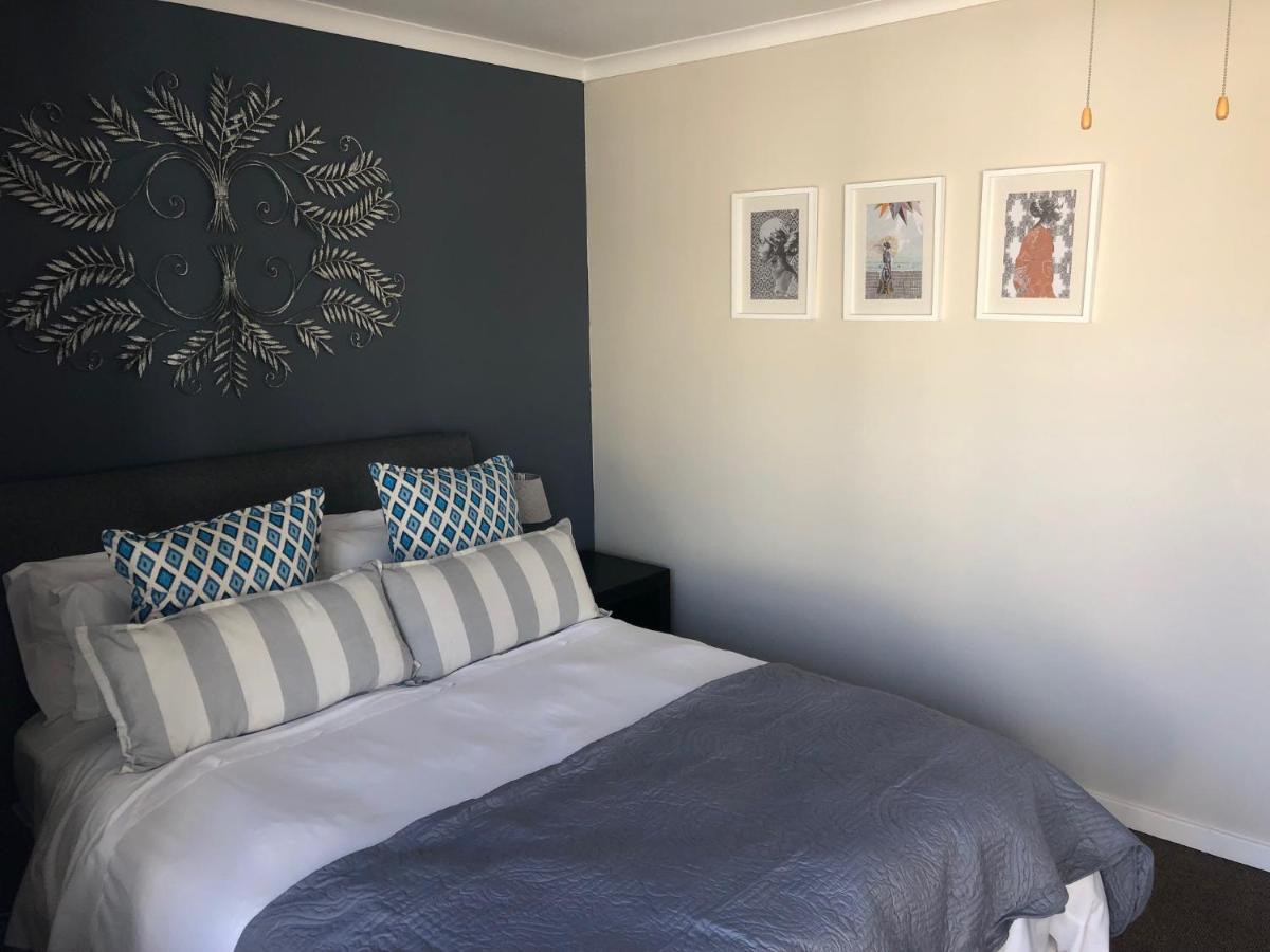 Palm Beach Guesthouse Port Elizabeth Bagian luar foto